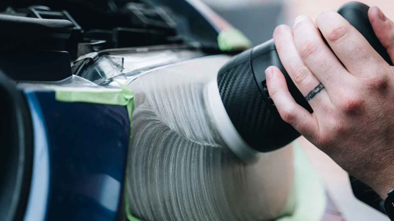 Leštění Světlometů: Krok za Krokem Průvodce Obnovou Zamglých Světlometů